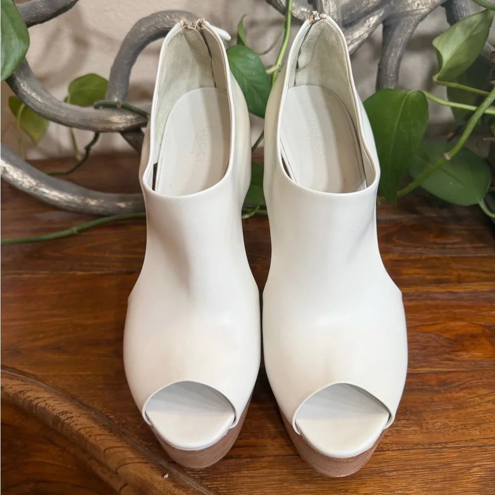 Brand New Gucci Clemence Cutout Leather Platform Wedge. - Picture 5 of 11